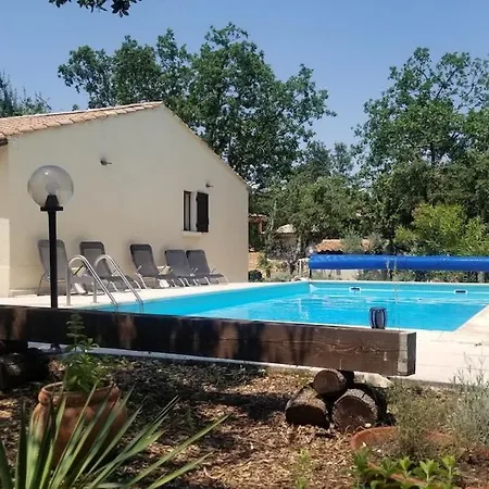 Avec Piscine Sur Terrain Clot * Méjannes-le-Clap