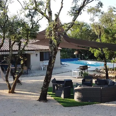Villa Avec Piscine Sur Terrain Clot