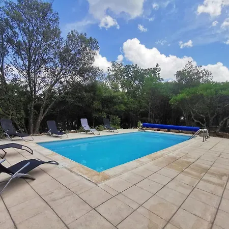 Avec Piscine Sur Terrain Clot Villa Méjannes-le-Clap