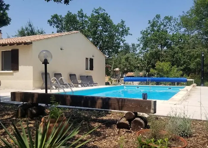 Avec Piscine Sur Terrain Clot * Méjannes-le-Clap