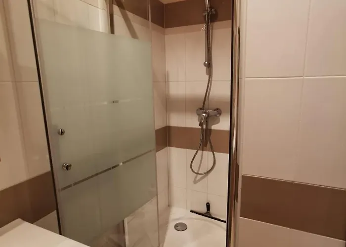 Villa Avec Piscine Sur Terrain Clot Méjannes-le-Clap