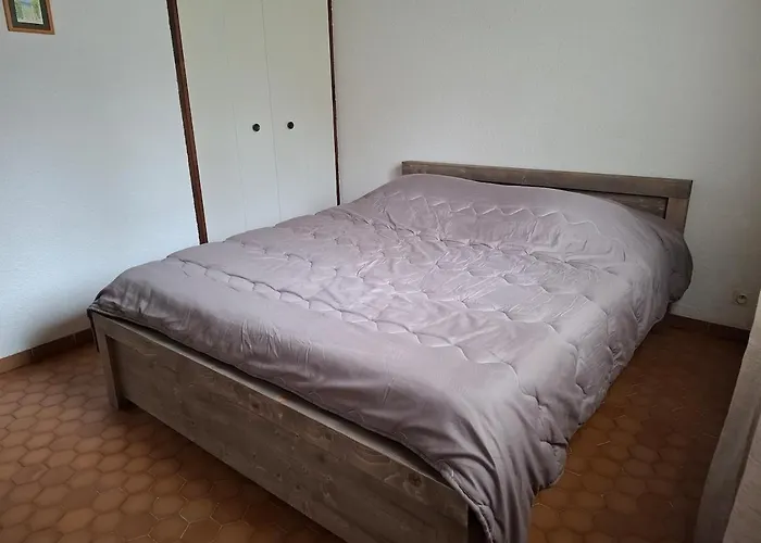 Villa Avec Piscine Sur Terrain Clot *